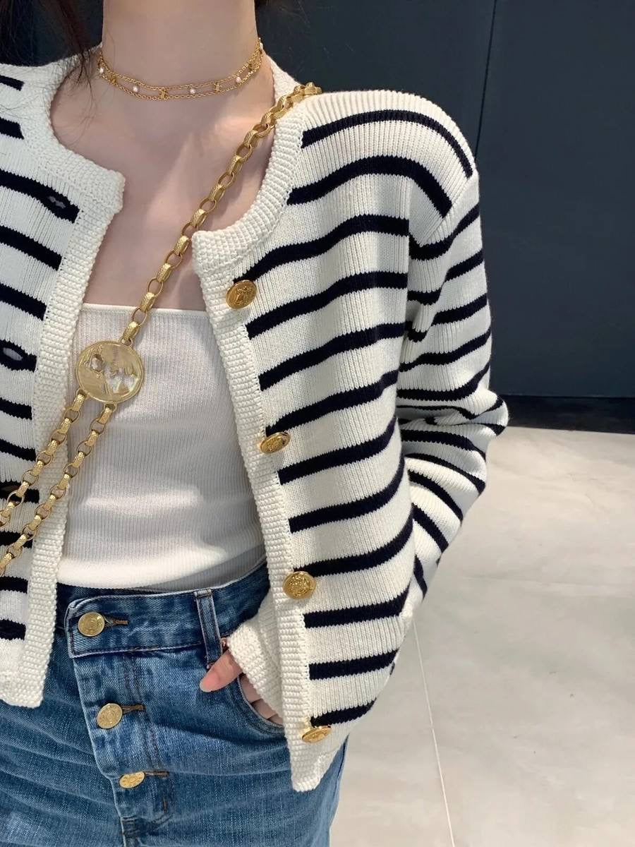 Short striped cardy