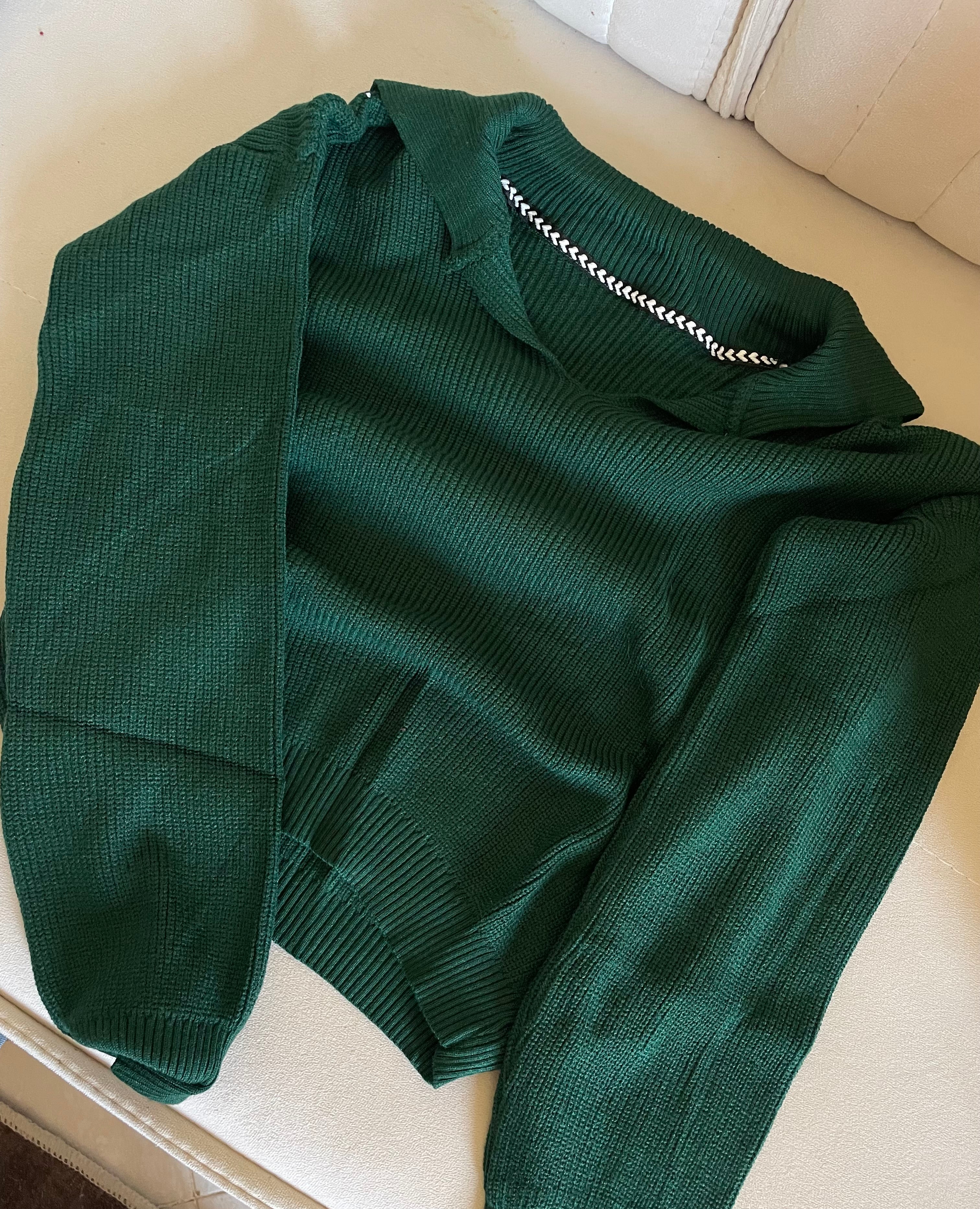 Cropped pullover