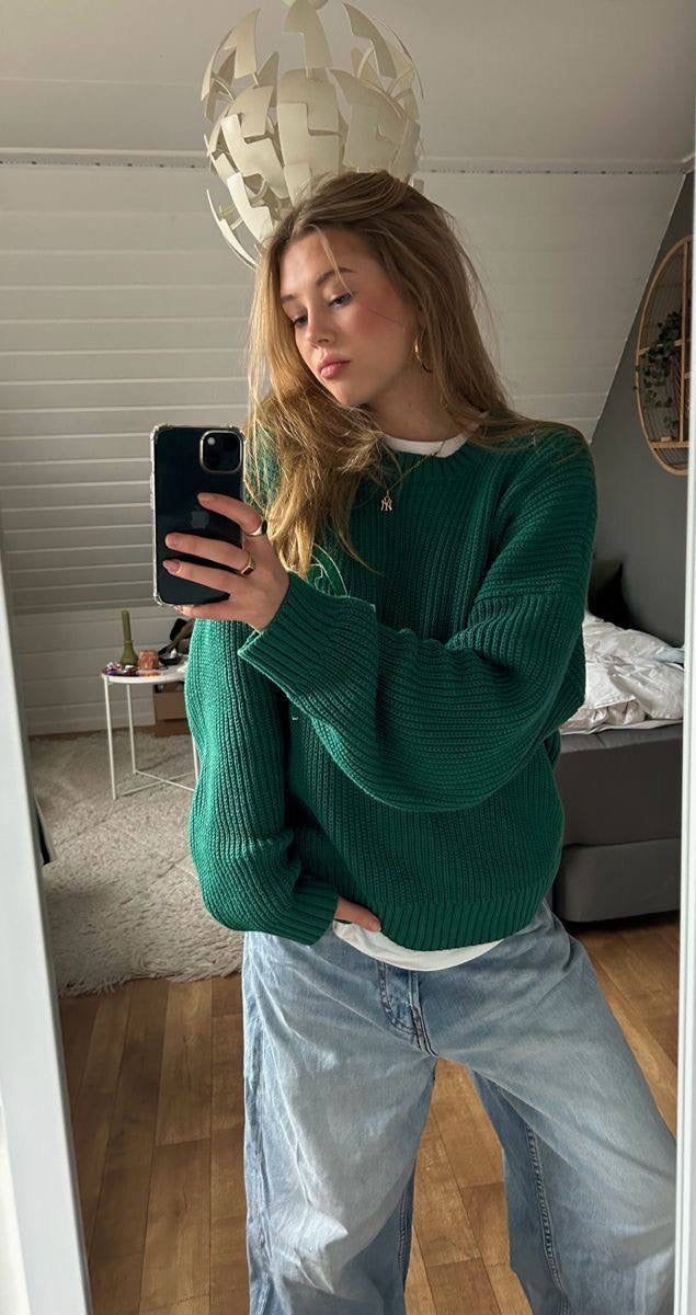 Basic knit pullover