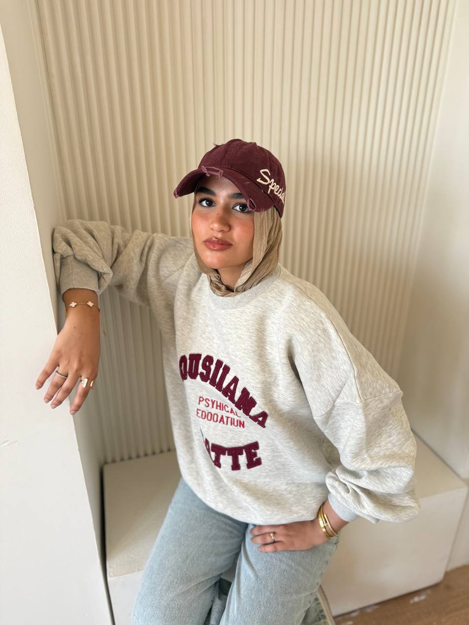 Embroidery sweatshirt