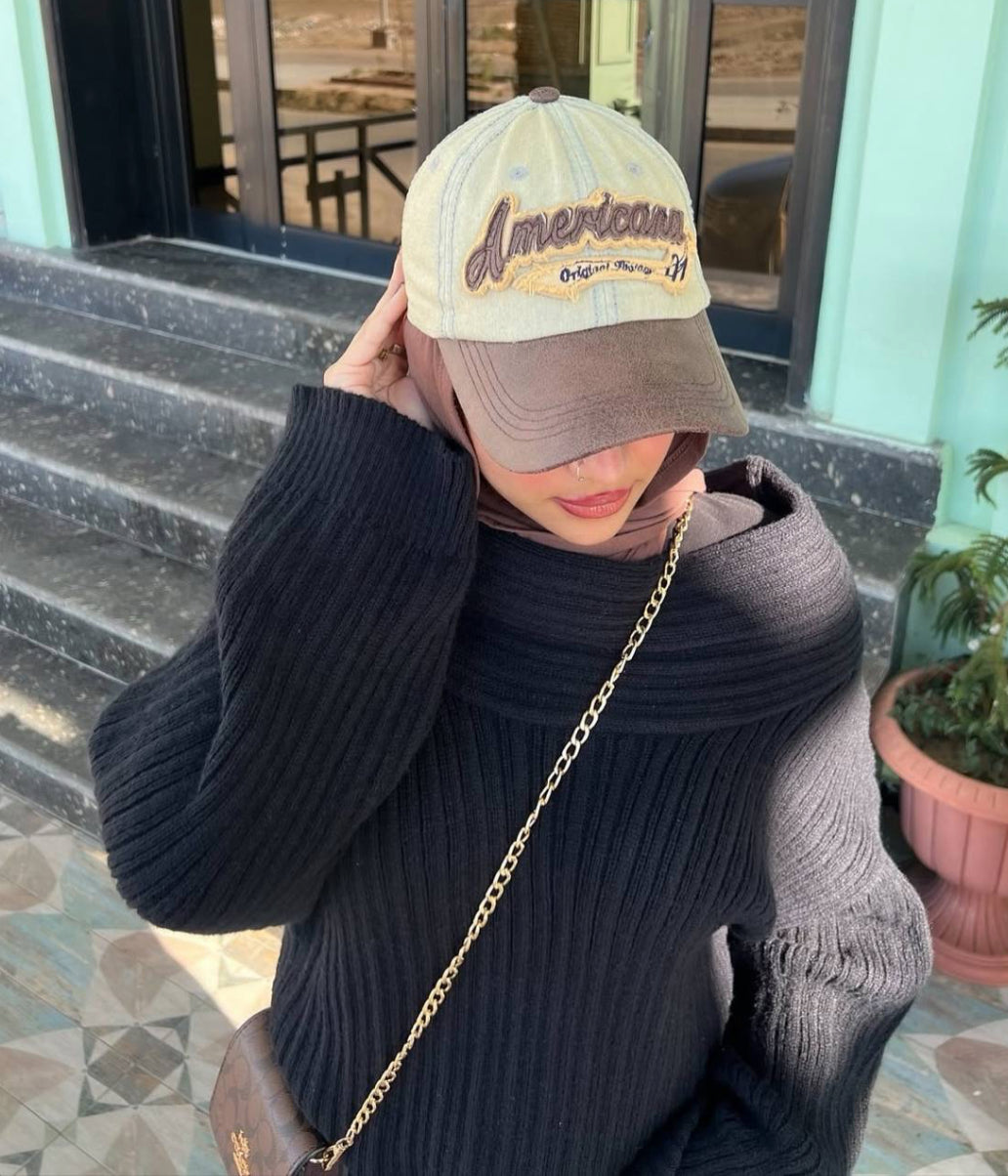 Off-shoulder pullover